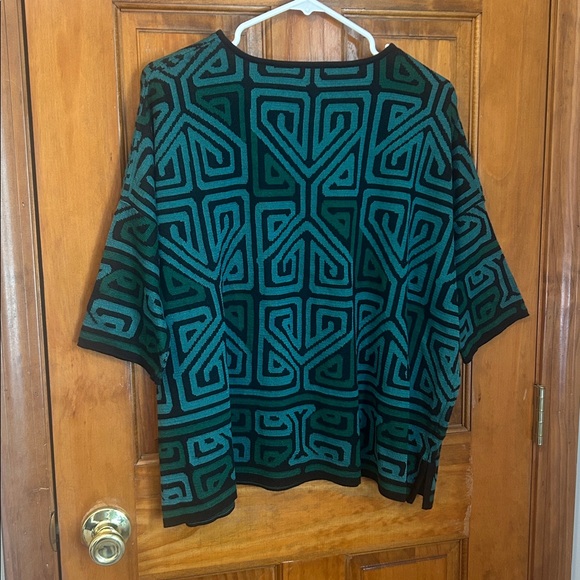 Peruvian Connection Aztec Print Half Sleeve Sweater - Picture 6 of 6